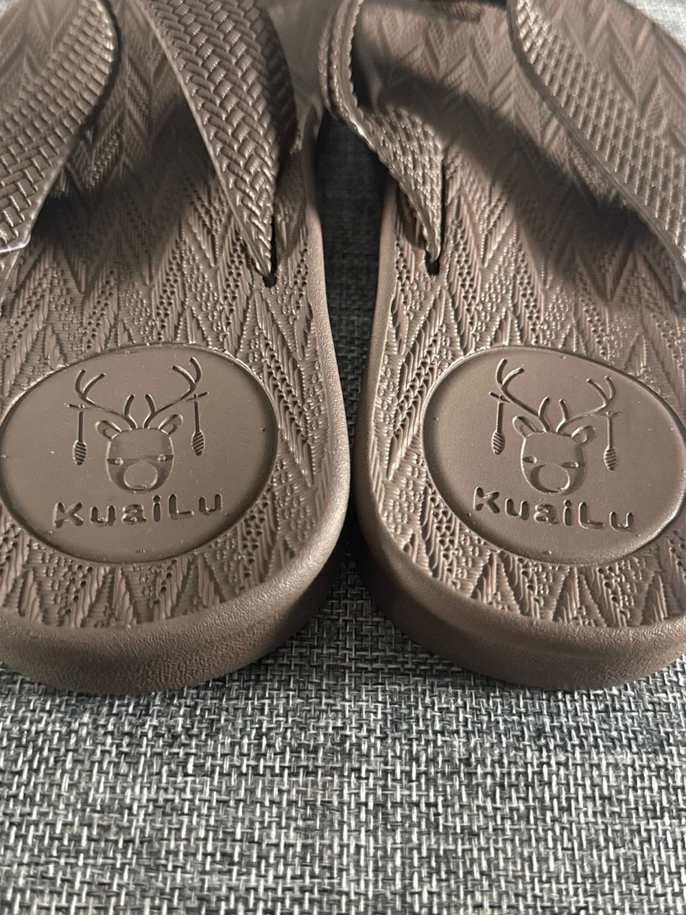 Men's Brown Flip-Flop Sandals with Tan Accent - Casual Beach Thong